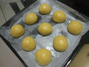 冰糖小小酥吃瓜,揭秘网红零食背后的吃瓜故事